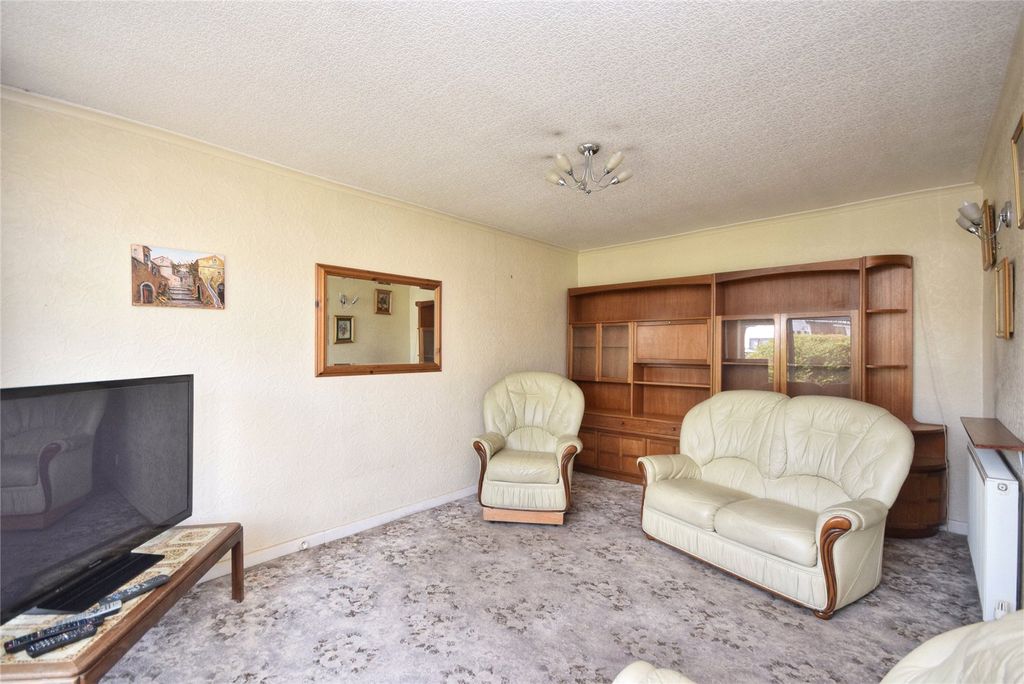Property photo 3 of 13 Living Room