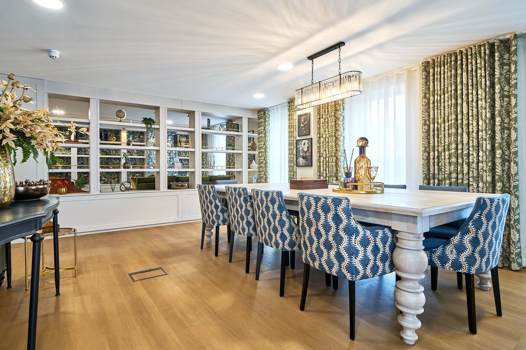 Property photo 2 of 15 Communal Lounge