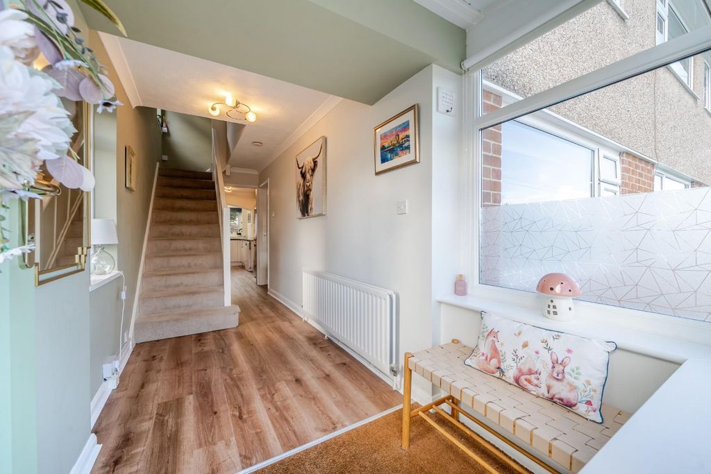 Property photo 2 of 16 Front Entrance Hall.Jpg