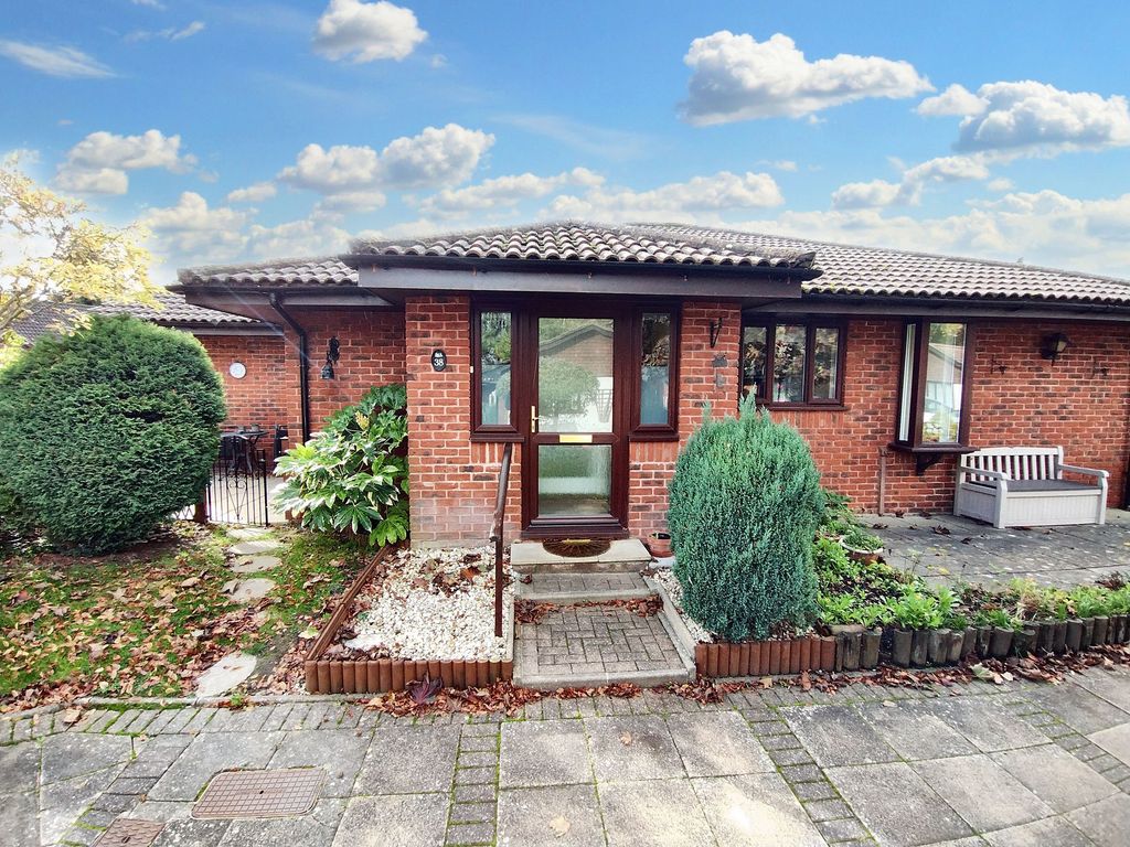 Property photo 2 of 17