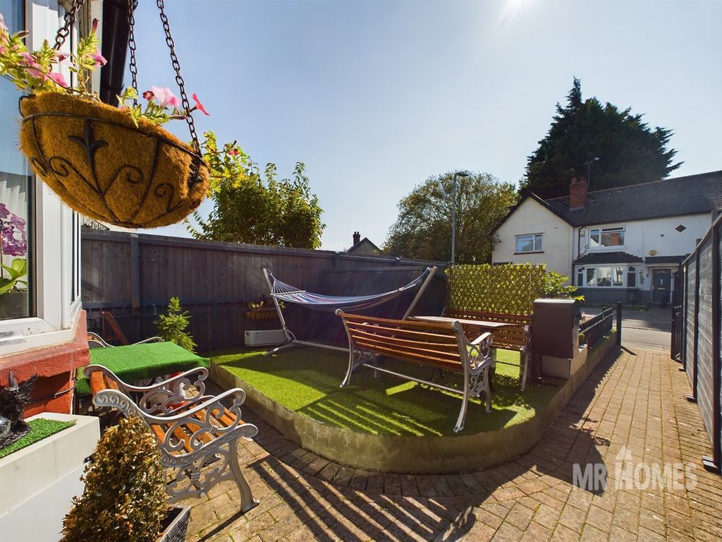 Property photo 3 of 34