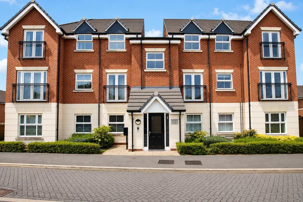 Additional image 4 of 2 bed flat for saleDryden House, Borehamwood WD6