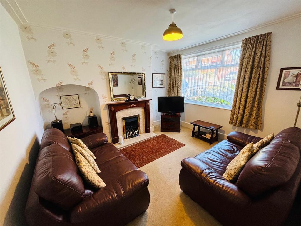 Property photo 2 of 25 Living Room: