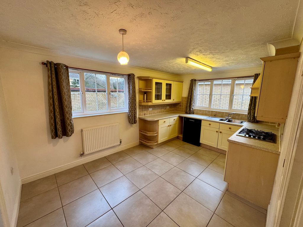 Property photo 3 of 17 Image