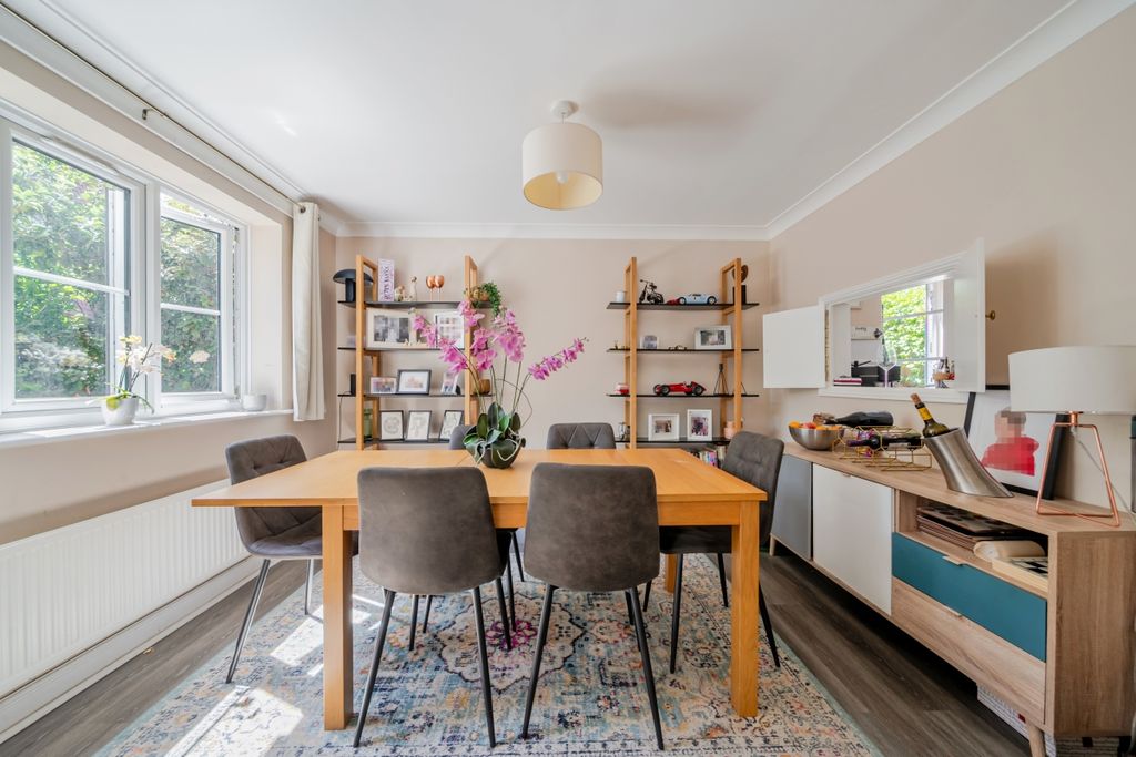 Property photo 3 of 10 1485927-9-6A47A09...