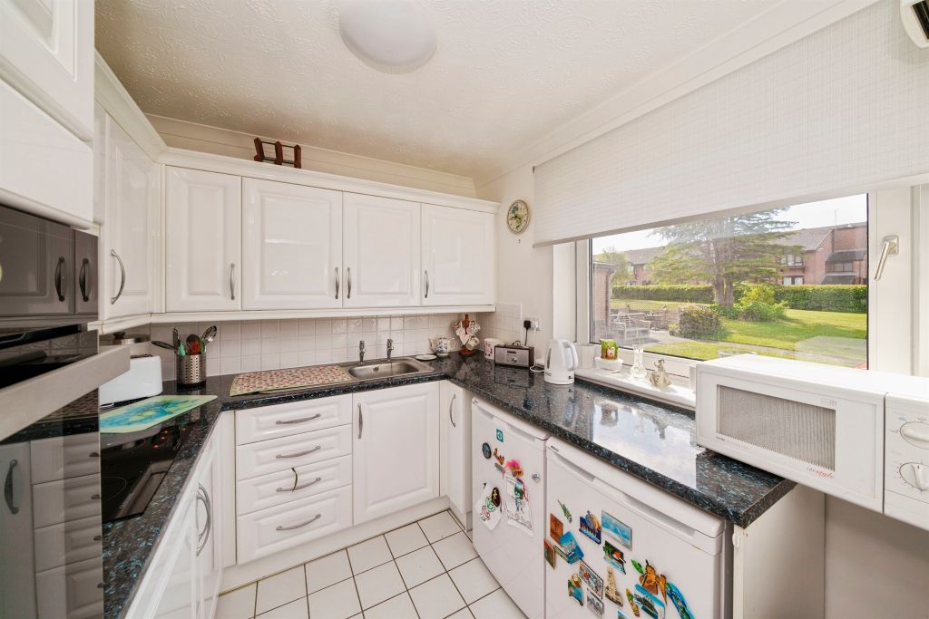 Property photo 3 of 8