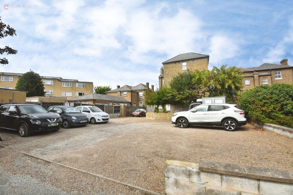 Property photo 3 of 19