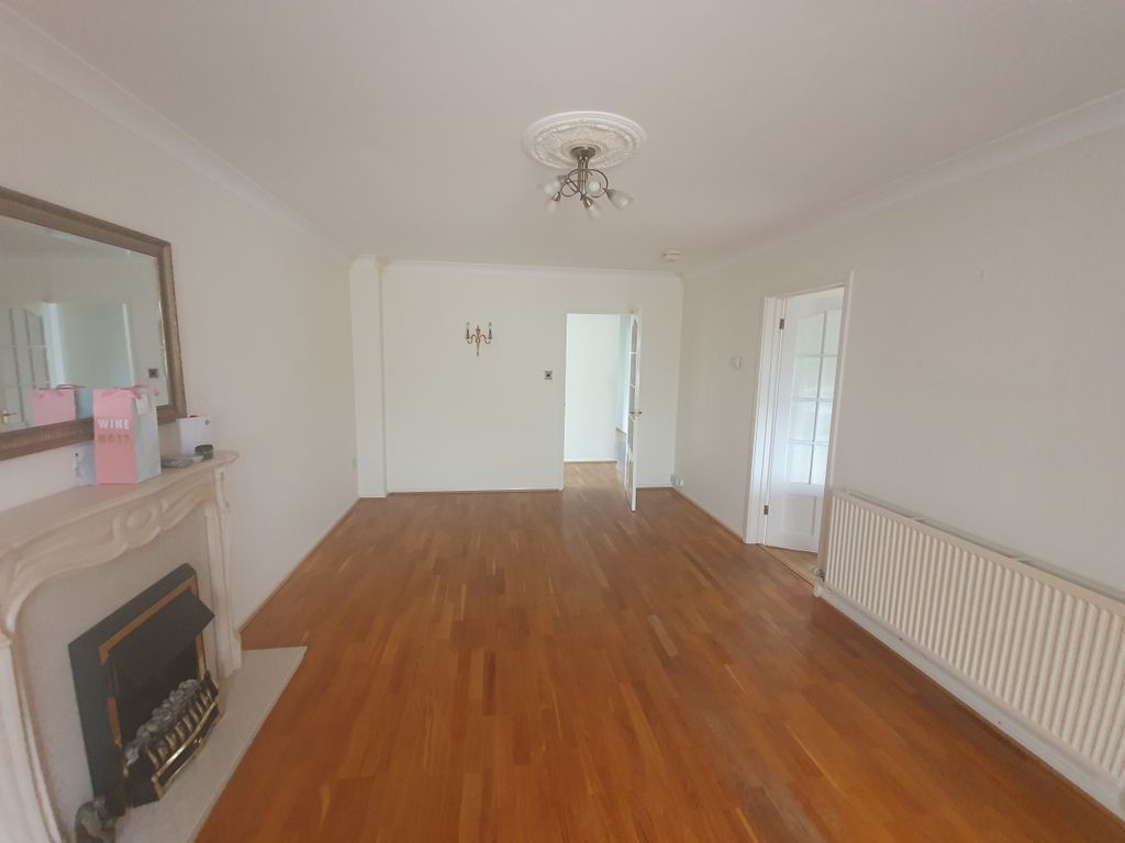 Property photo 3 of 15 Living Room