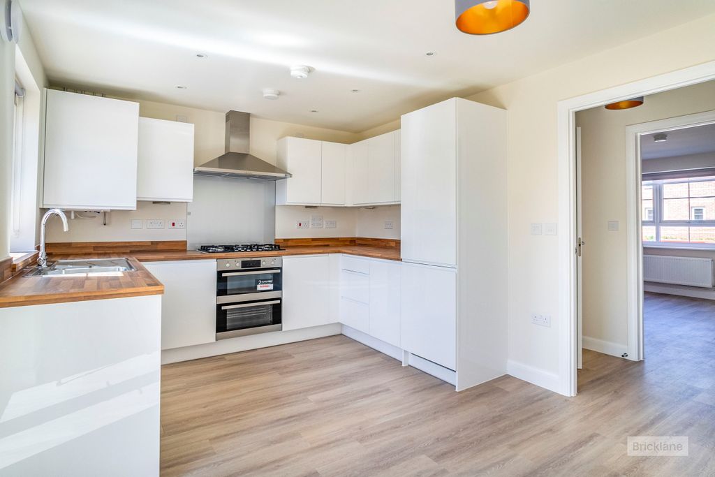 Property photo 2 of 13 Kitchen