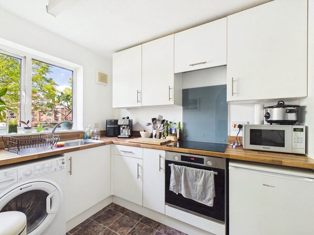Property photo 2 of 10 Picture No. 06