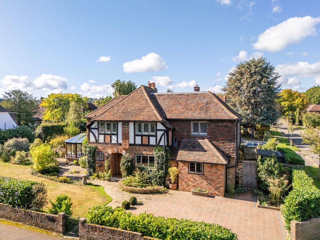 Property photo 1 of 33