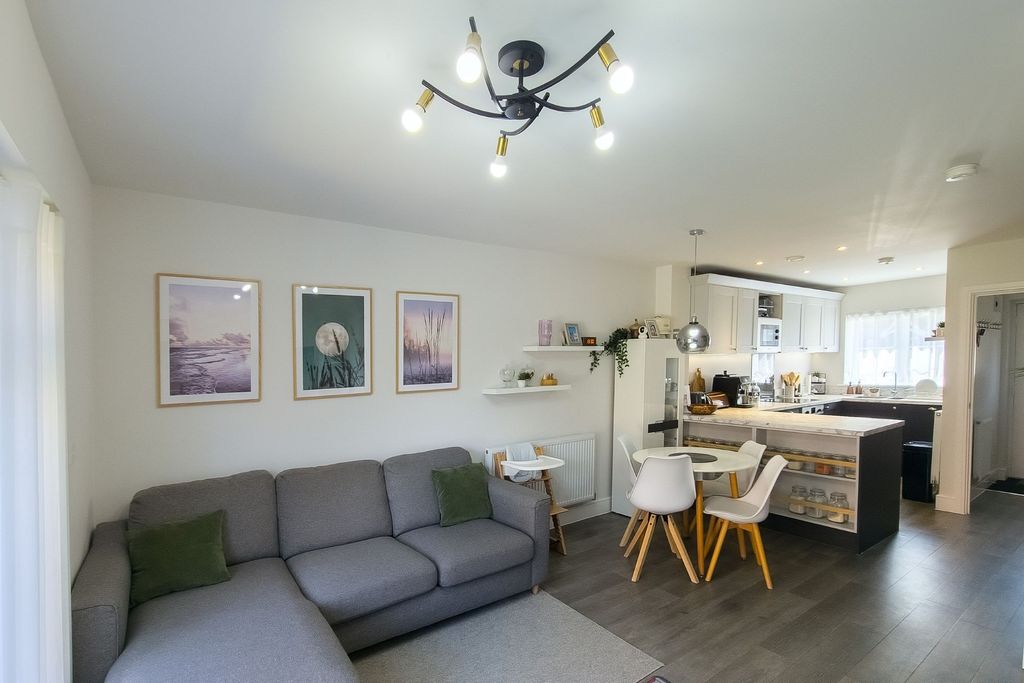 Property photo 1 of 12 Kitchen/ Living Room/ Dining Room