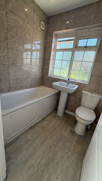 Property photo 2 of 13 Bathroom