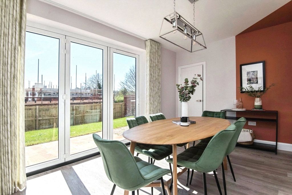 Property photo 3 of 14 Picture No. 05