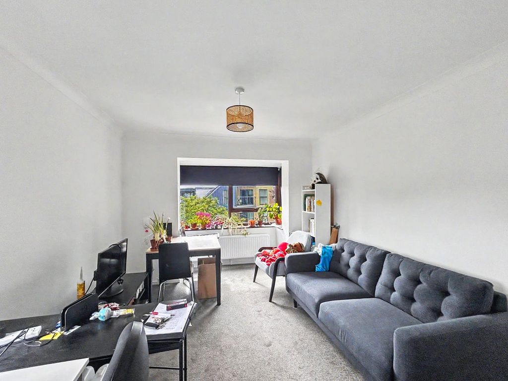 Property photo 3 of 7 Picture No. 04