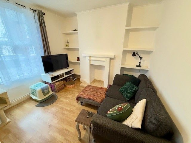 Property photo 2 of 11