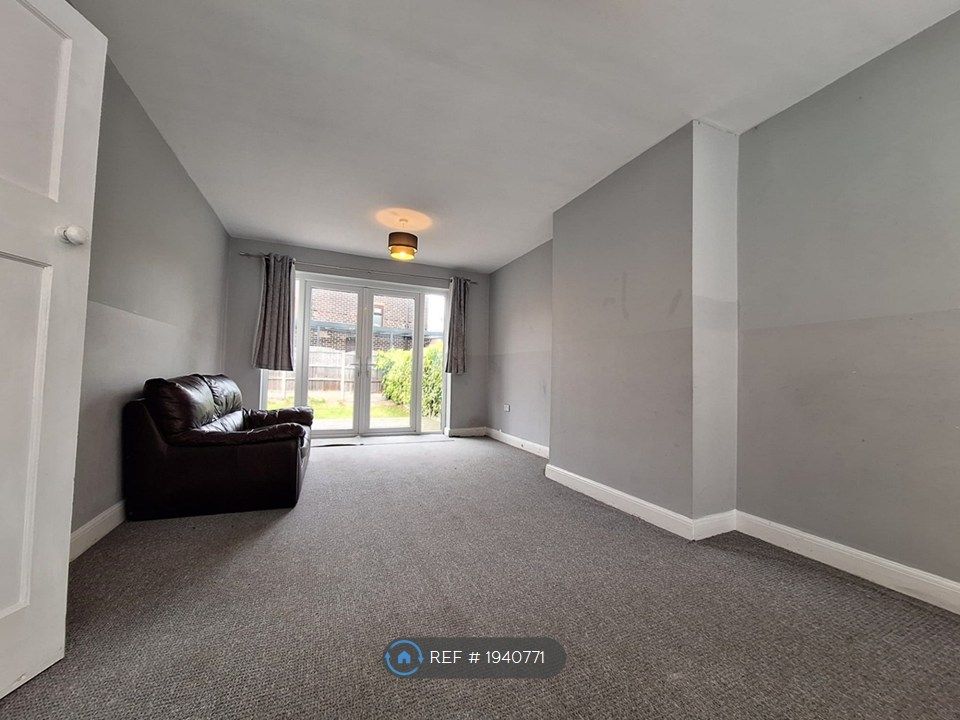 Property photo 3 of 12 Reception