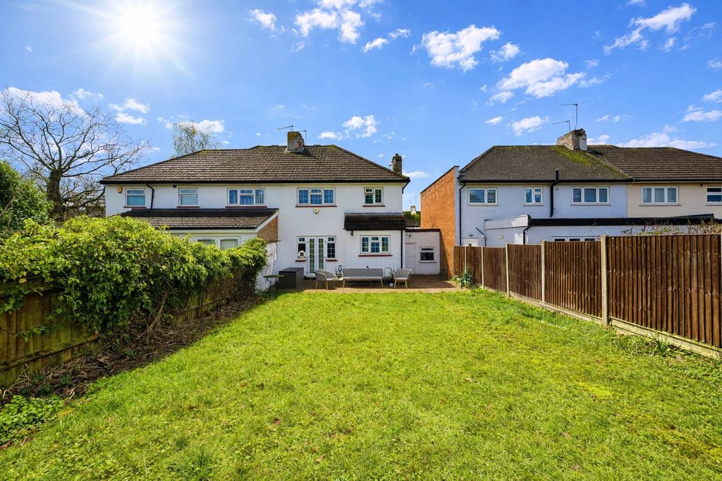 Property photo 3 of 13 Garden