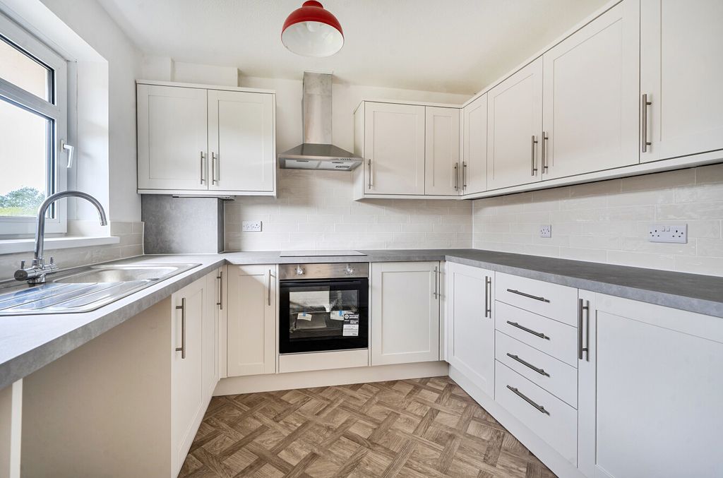 Property photo 1 of 11 1476908-13-6A2c08...