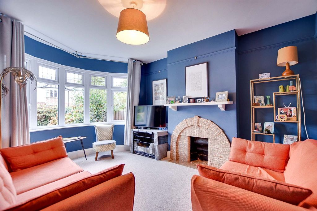 Property photo 2 of 49