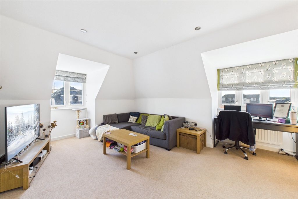 Property photo 3 of 5 Picture No. 01