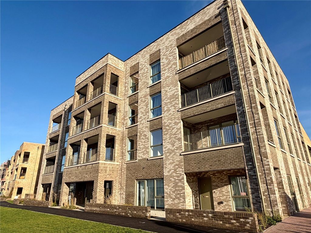 Property photo 2 of 14 Picture No. 27