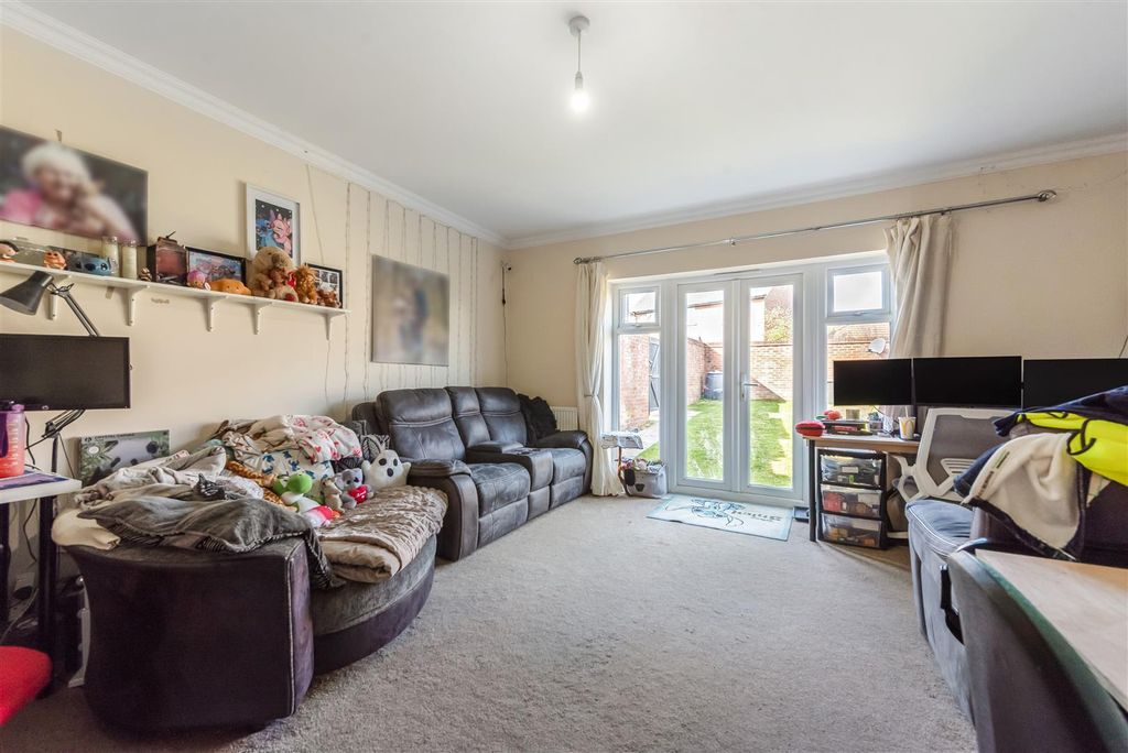 Property photo 3 of 21 Ph10_6467923.Jpg