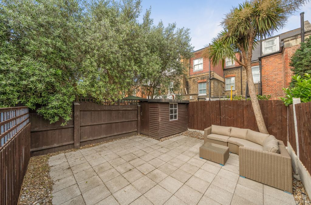 Property photo 3 of 15 1476830-14-6A27d1...
