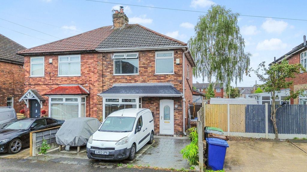 Property photo 1 of 15