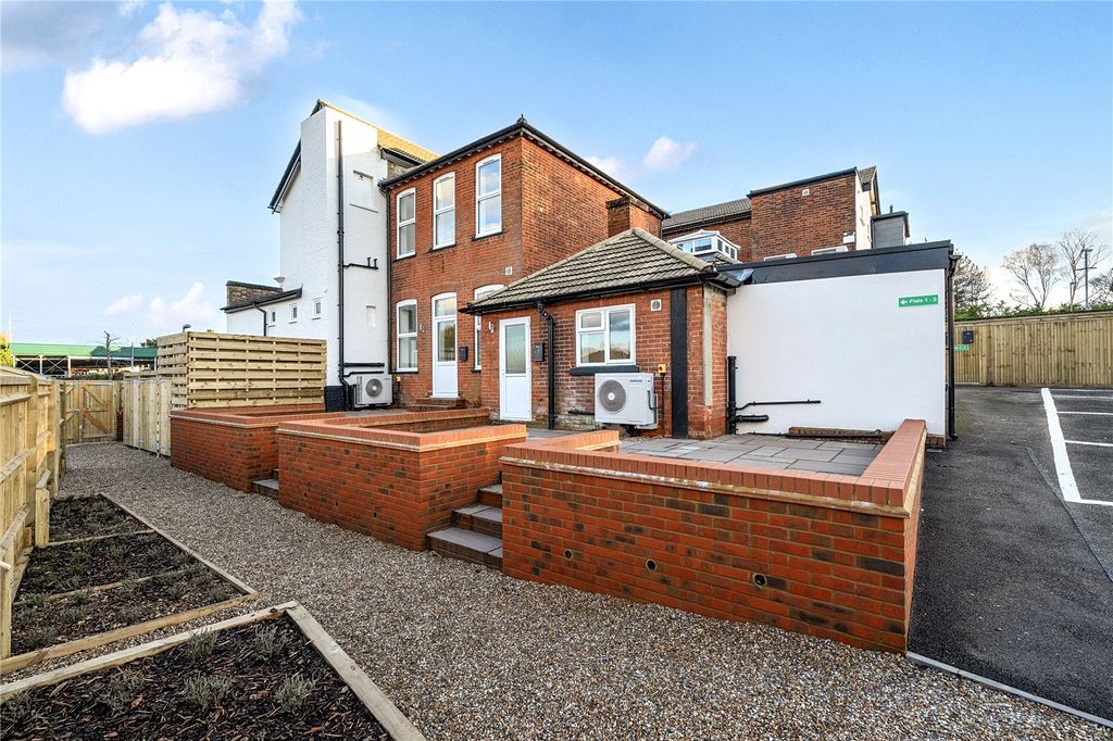 Property photo 2 of 16 Picture No. 22