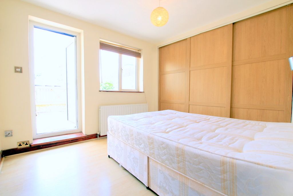 Property photo 3 of 5 3