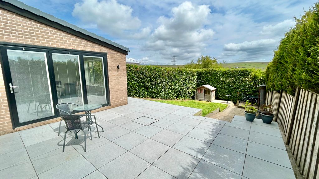 Property photo 2 of 33 Img_5422