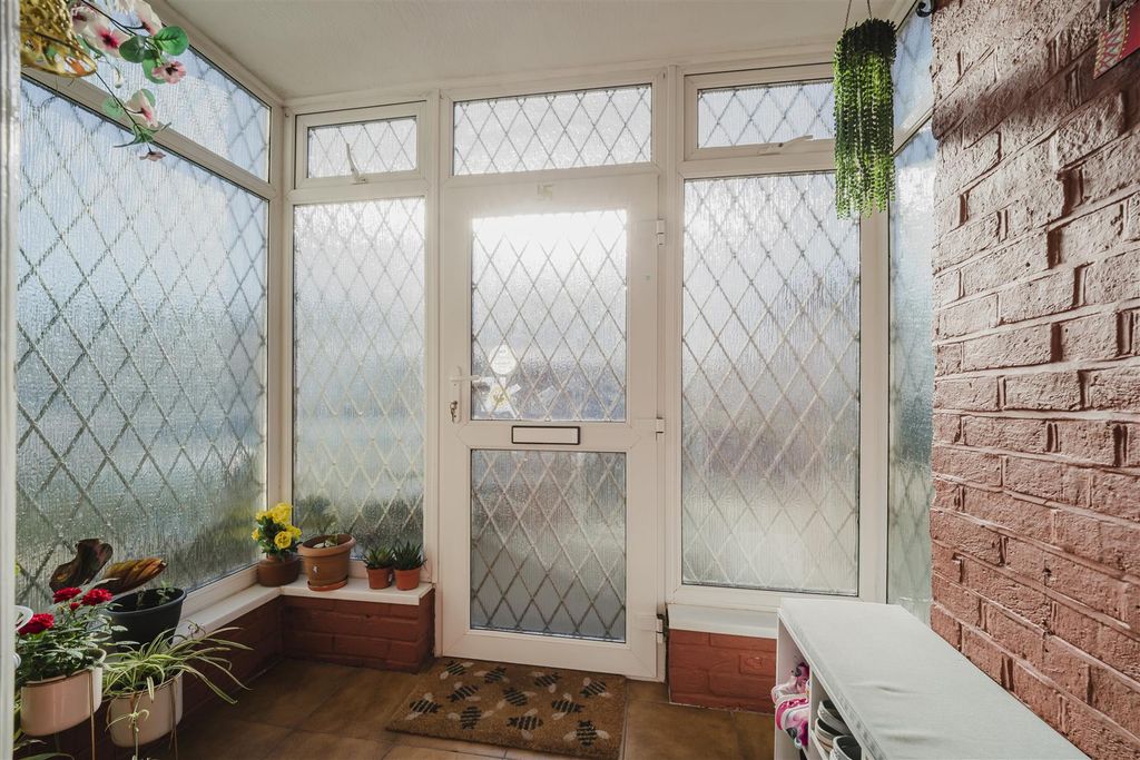 Property photo 2 of 19 Entrance Porch