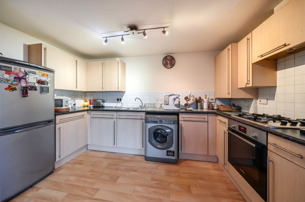 Property photo 3 of 8