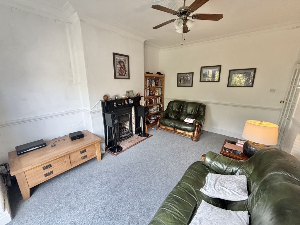 Property photo 3 of 20