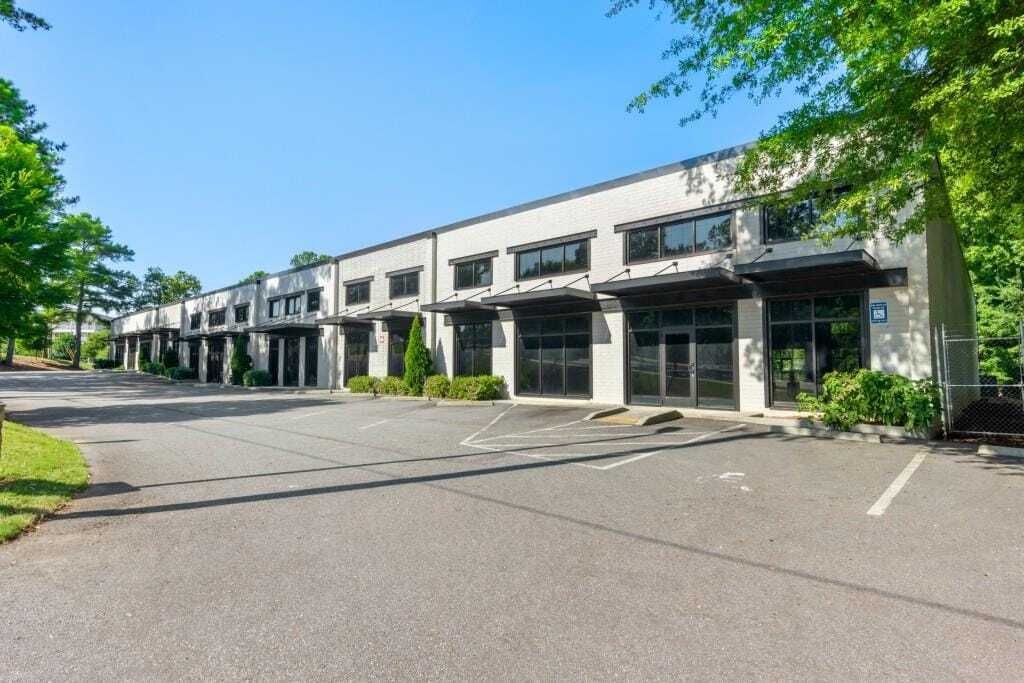 Property photo 1 of 31