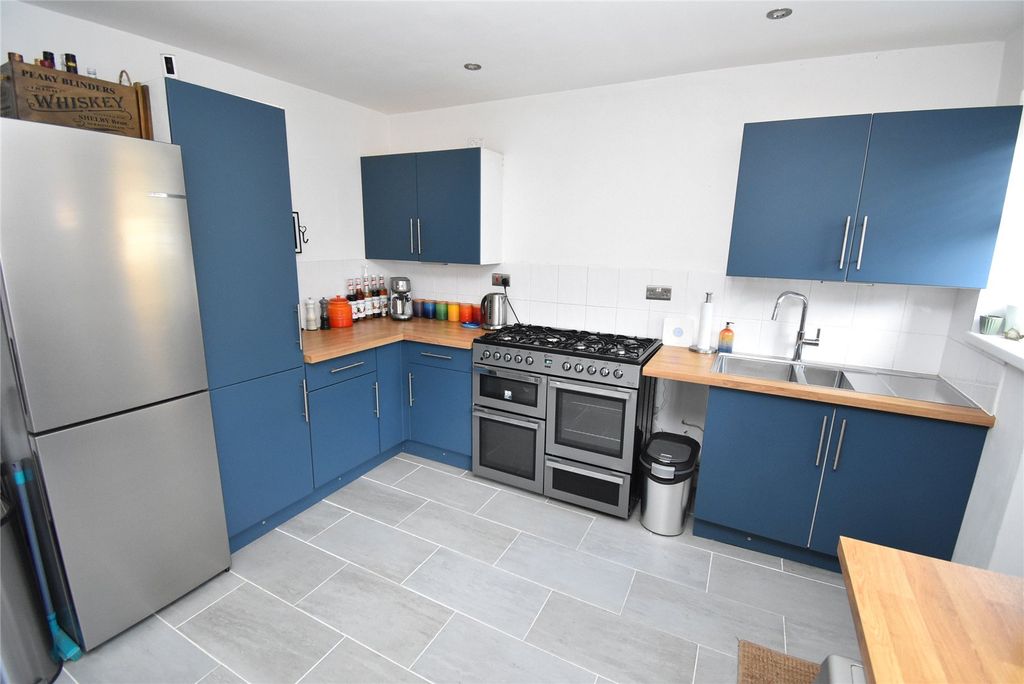 Property photo 3 of 18 Picture No. 10