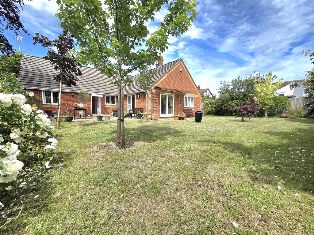 Property photo 1 of 21