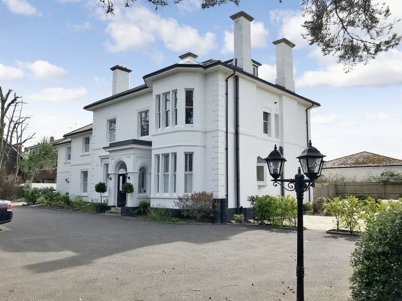 Property photo 1 of 16 Front