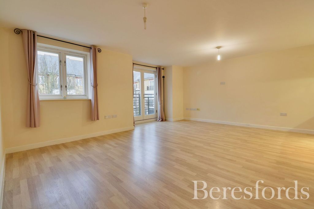 Property photo 2 of 12 Picture 2