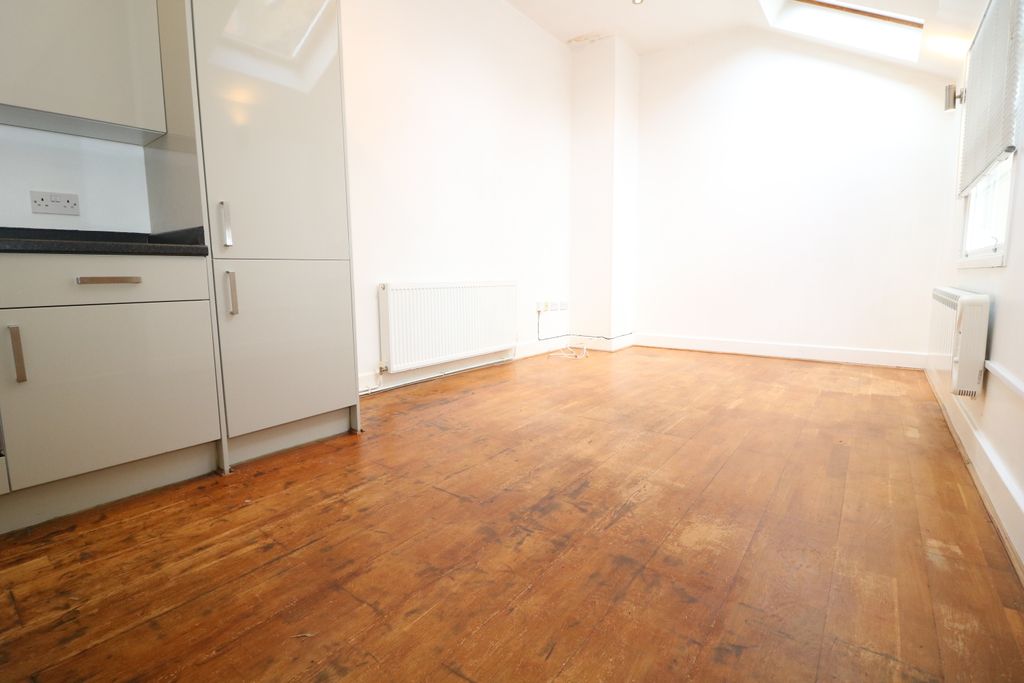 Property photo 2 of 8 Img_7391