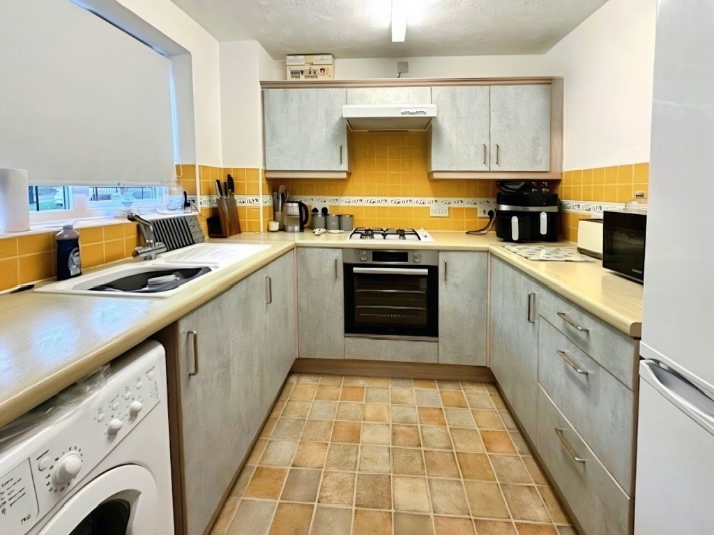 Property photo 2 of 9