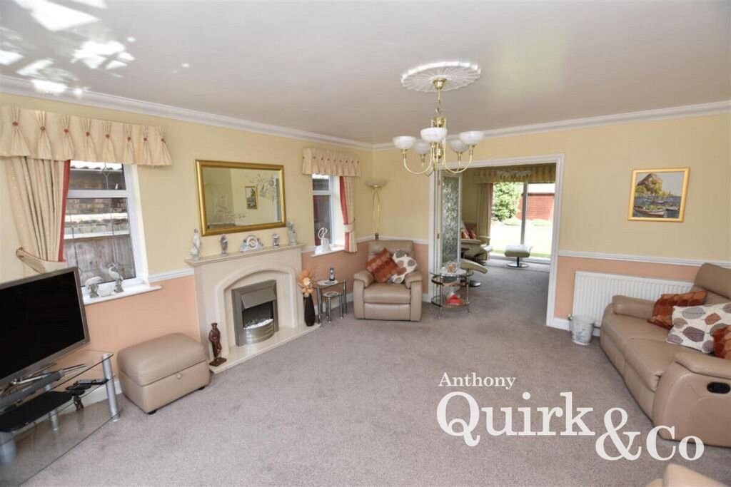 Property photo 3 of 18