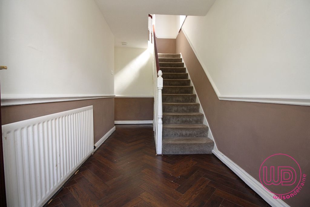 Property photo 2 of 23