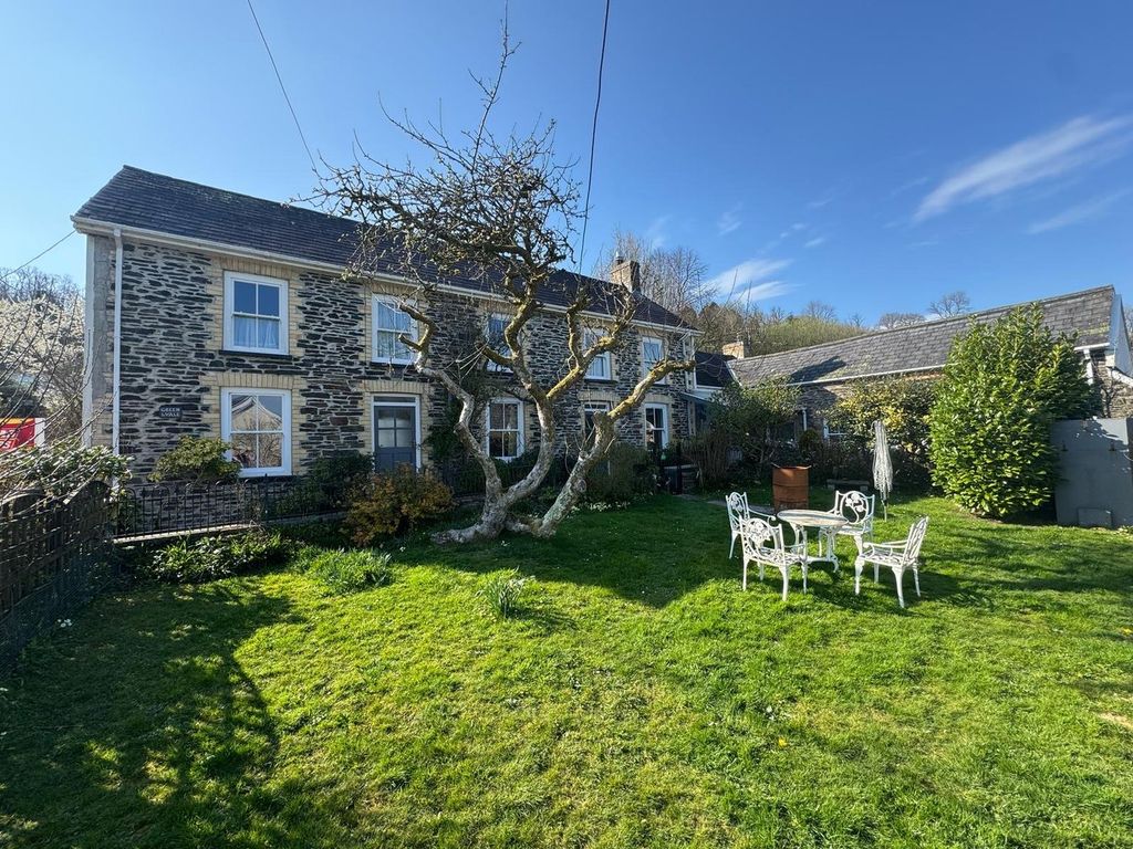 Property photo 1 of 21