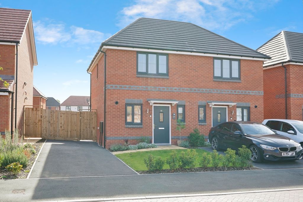 Property photo 1 of 17 Front