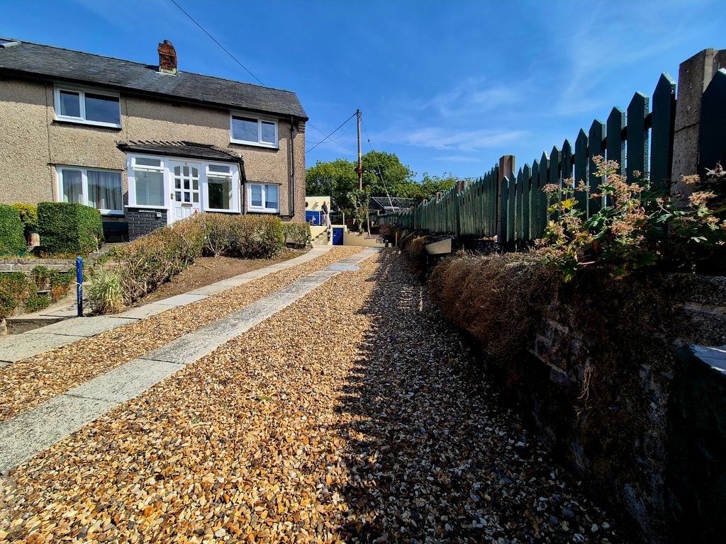 Property photo 1 of 54