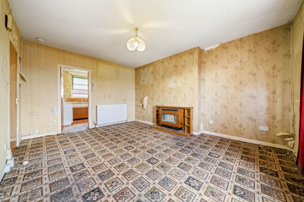 Property photo 2 of 21 Dsc04050