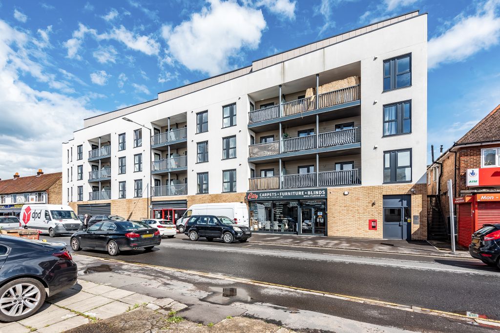 Property photo 1 of 9 725533 (1)