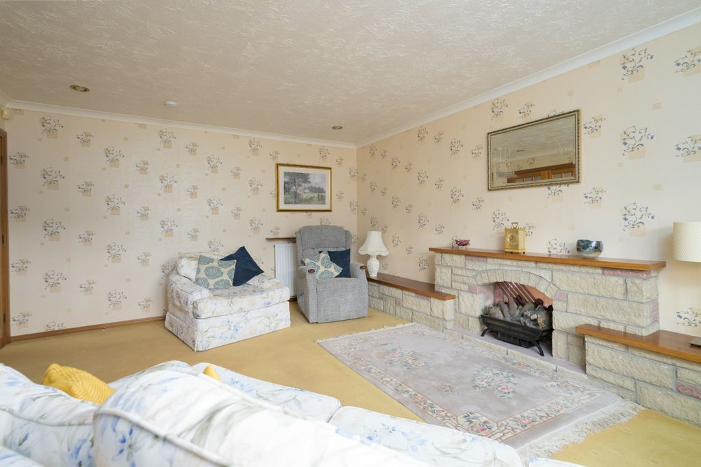 Property photo 3 of 30